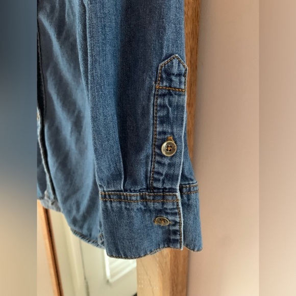 free people chambray/denim button down shirt - Picture 4 of 7
